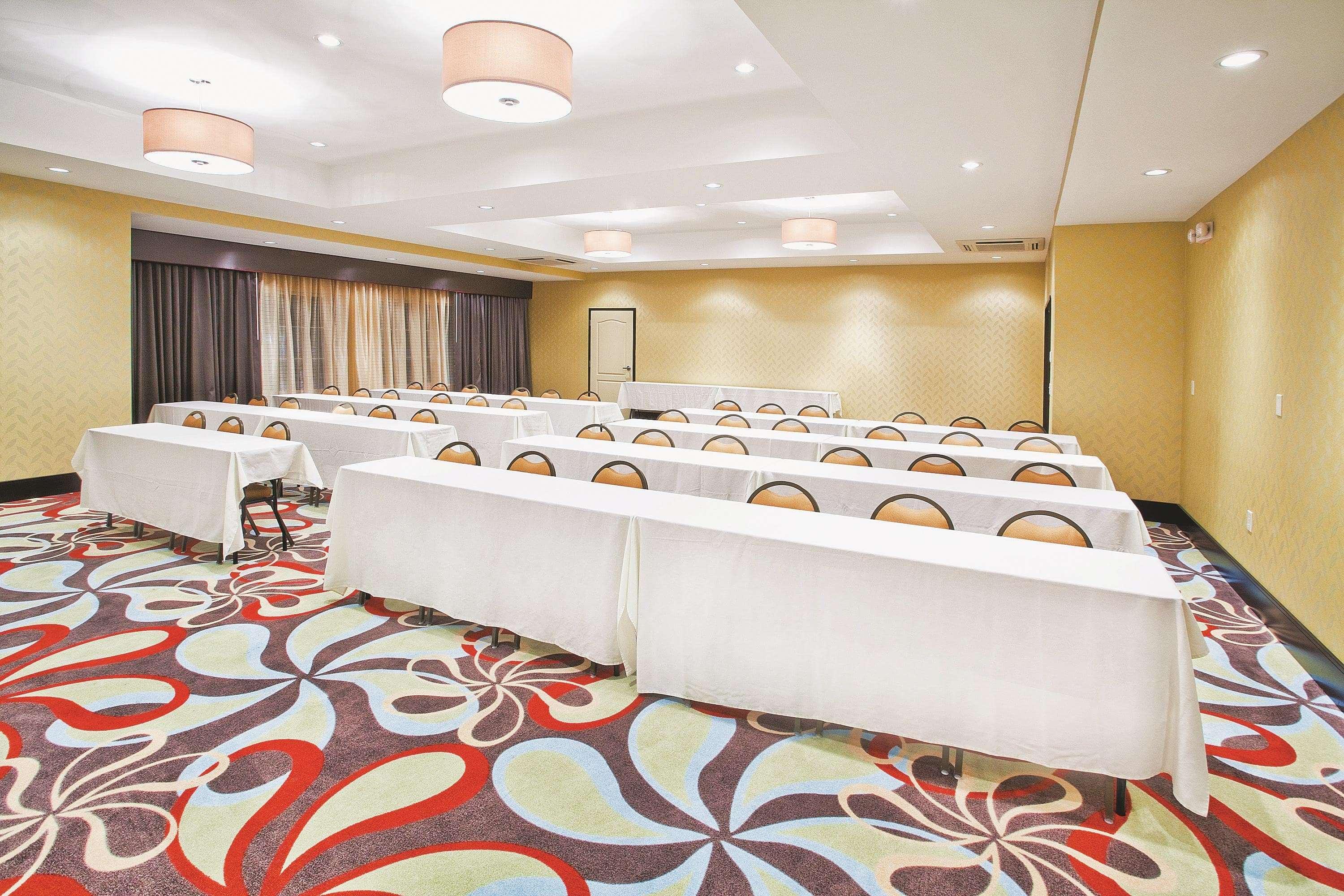 Hotel La Quinta By Wyndham - Fort Stewart 3*
