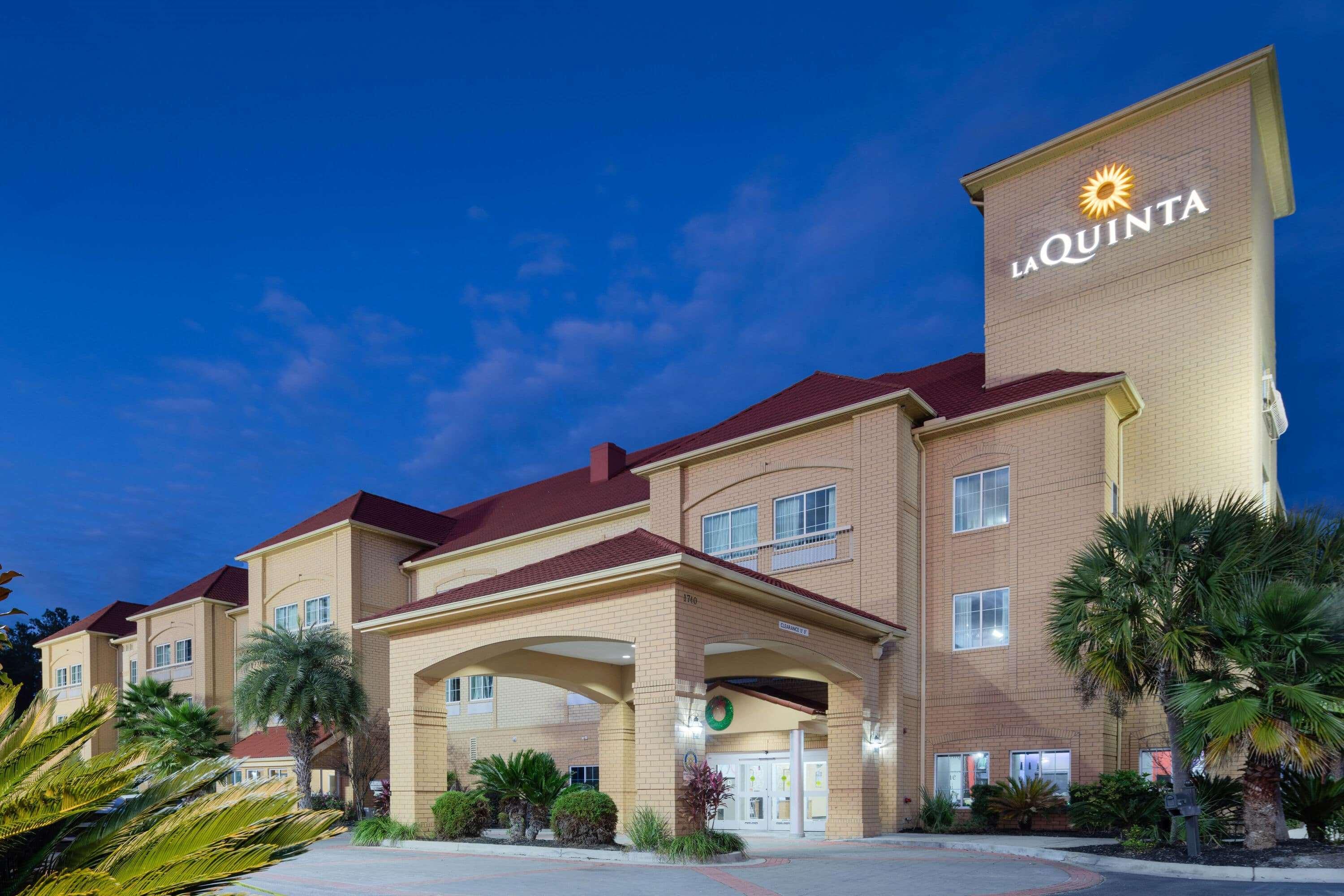 La Quinta By Wyndham - Fort Stewart Hotel 3*